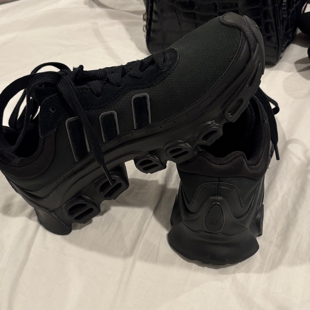 Adidas MEGARIDE Athletic Men's Shoes - Picture 5 of 13
